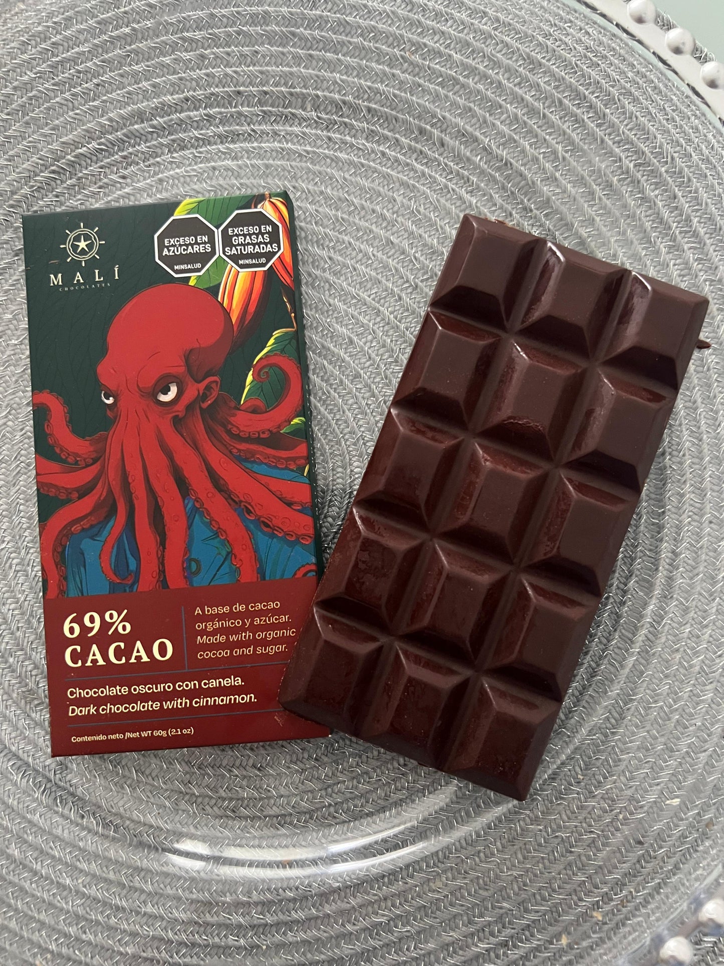 Chocolate oscuro 69% con Canela